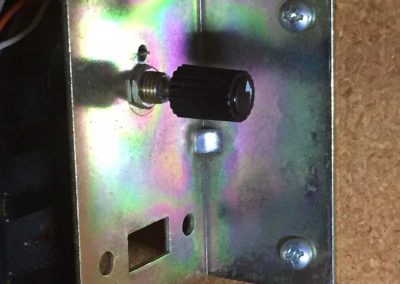 Rheostat with knob installed